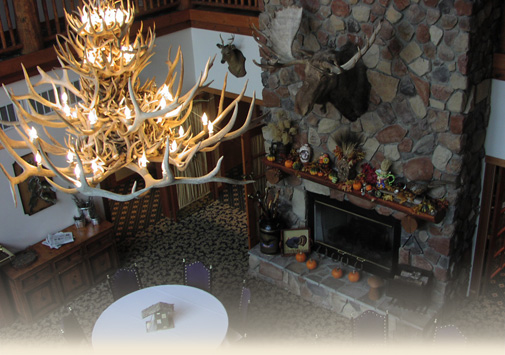 The Lodge at Grant's Trail - dining room & fireplace